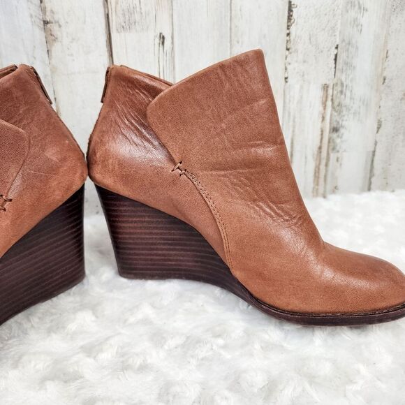 Gianni Bini Done Deal Brown Wedge Ankle Booties Size 8.5 - Picture 8 of 10